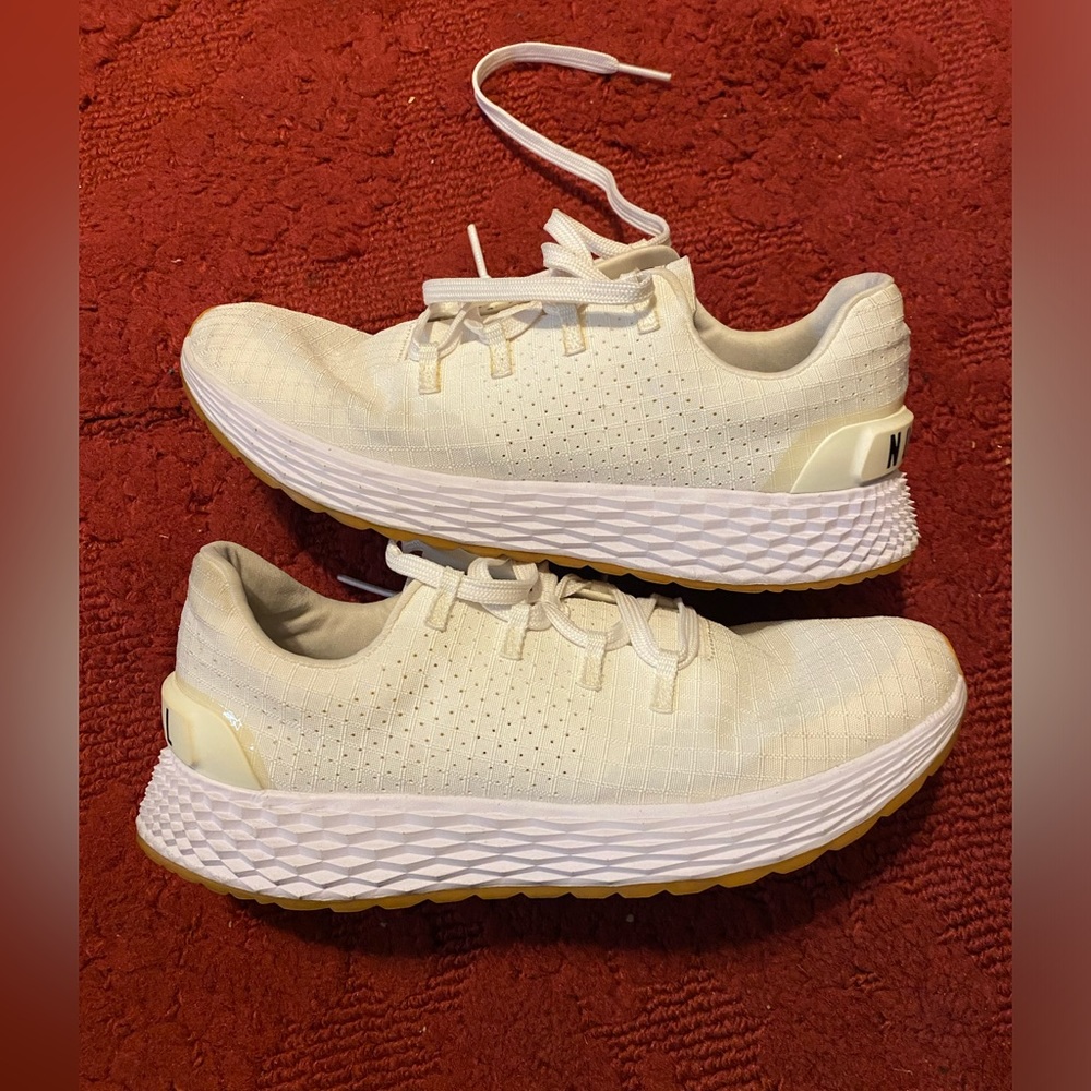 Nobull ripstop runner women’s shoes 7.5 clean white & gum